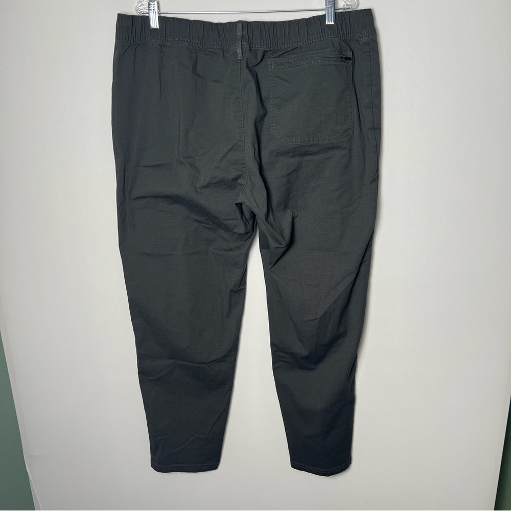 L.L Bean Mens Explorer Ripstop Pants Comfort Waist Tapered XL 32” Gray Gorpcore - Picture 8 of 11